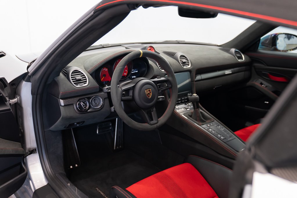 2024 Porsche 718 Spyder RS Roadster Spyder Silver Kirkland - photo #21