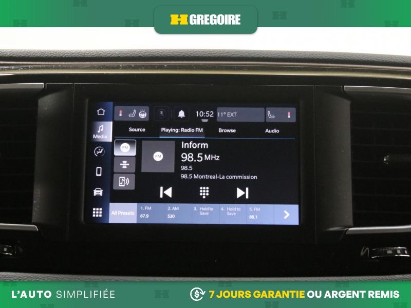2023 Chrysler Grand Caravan White Blainville - photo #23