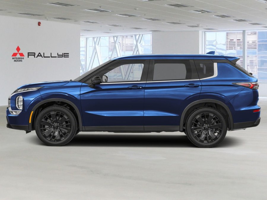 2026 MITSUBISHI Outlander LE Cosmic Blue