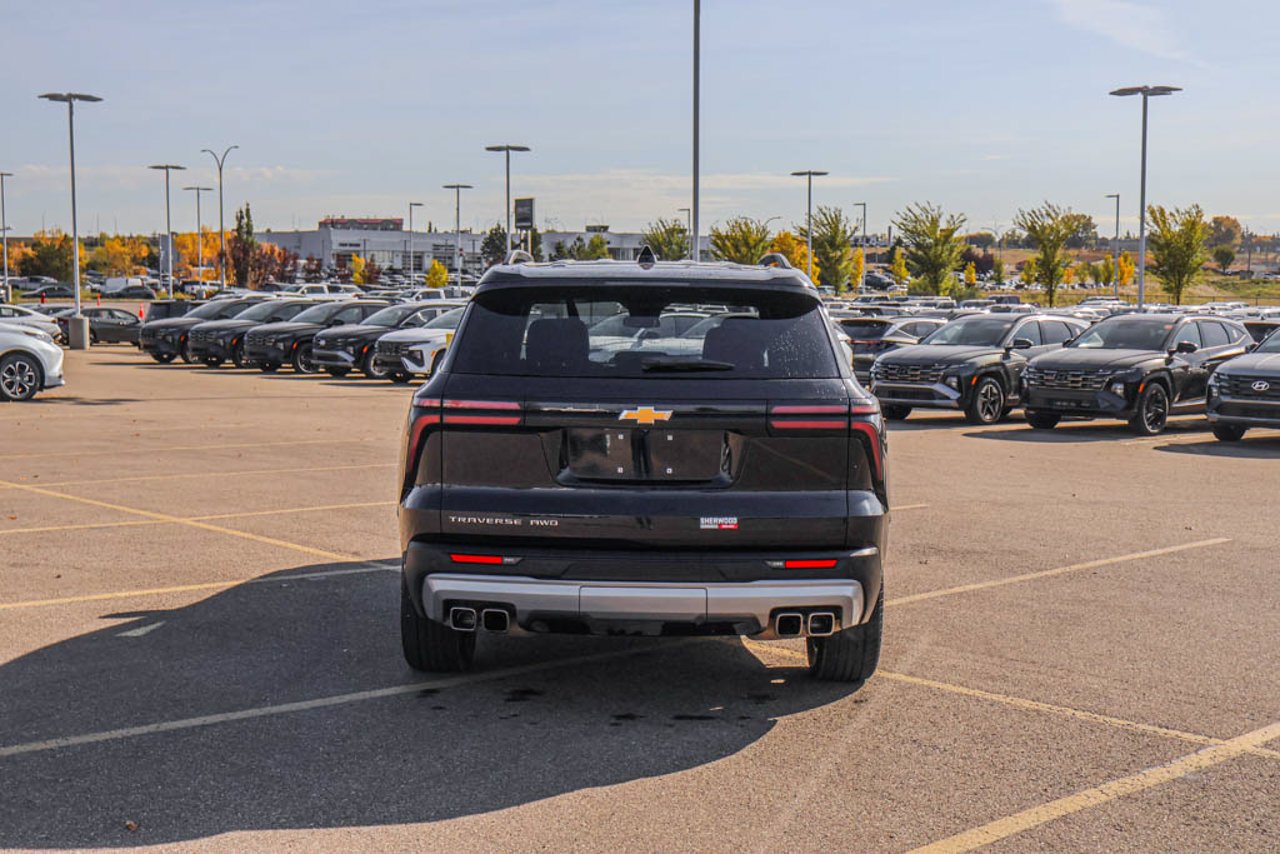2025 Chevrolet Traverse AWD 4dr LT Black Sherwood Park - photo #6
