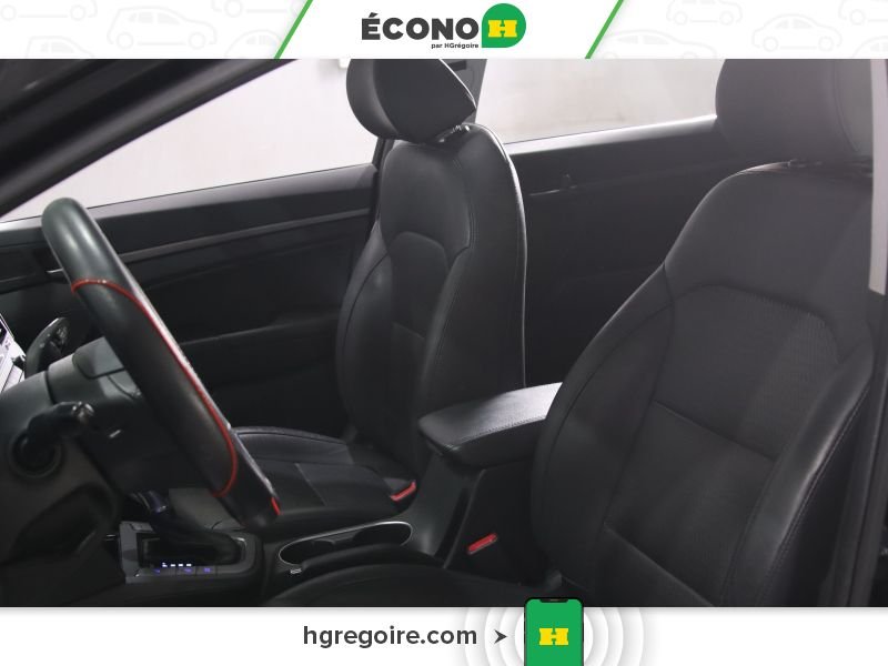 2018 Hyundai Elantra Black Laval - photo #15