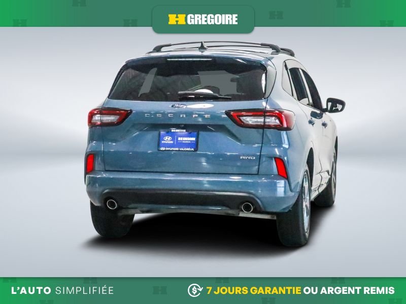 2024 Ford Escape Blue Laval - photo #8