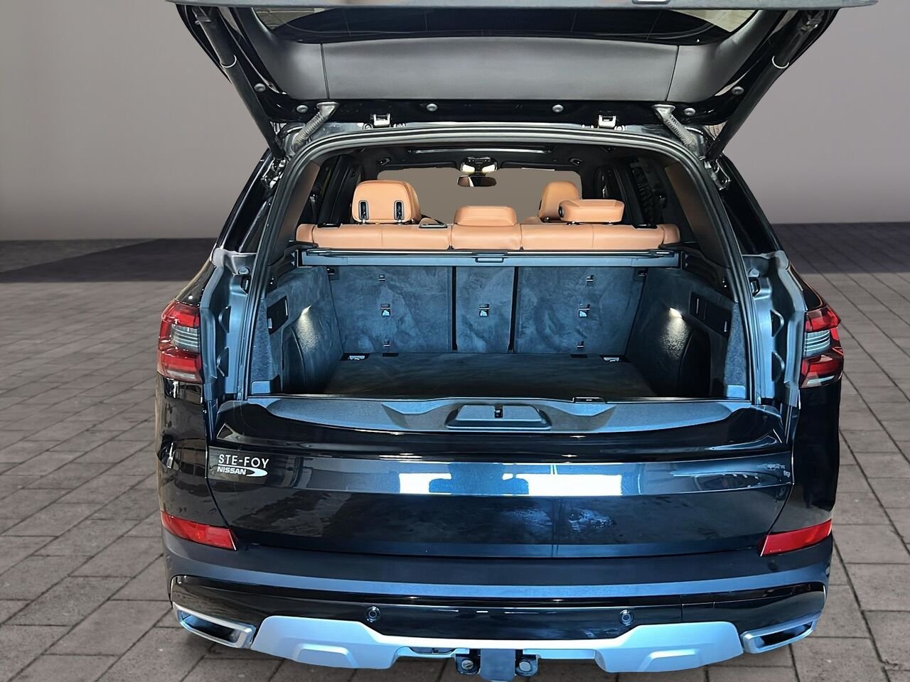 2022 BMW X5 Black Québec - photo #5