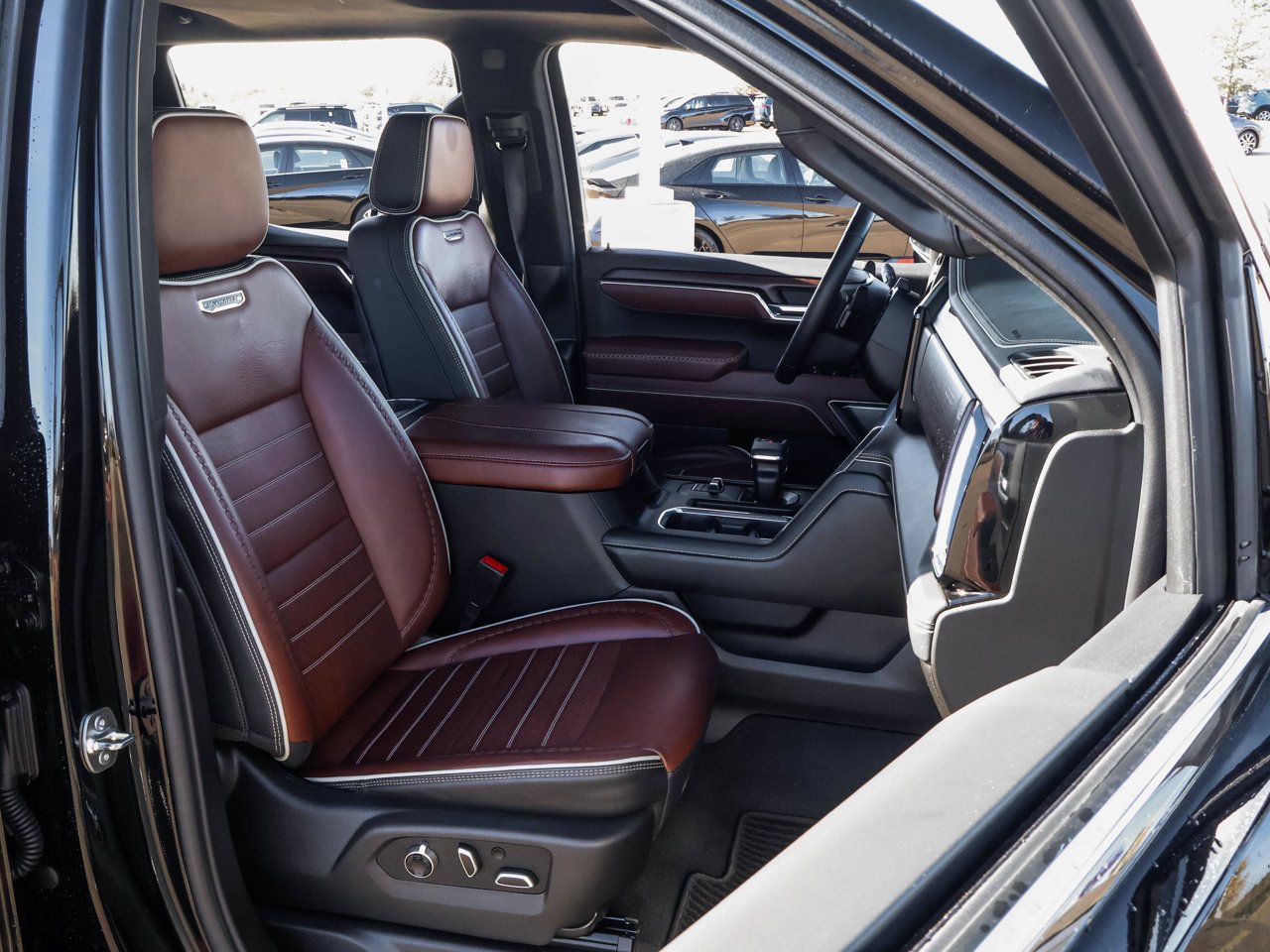 2025 GMC Sierra 1500 4WD Crew Cab 147 Denali Ultimate Black Sherwood Park - photo #14