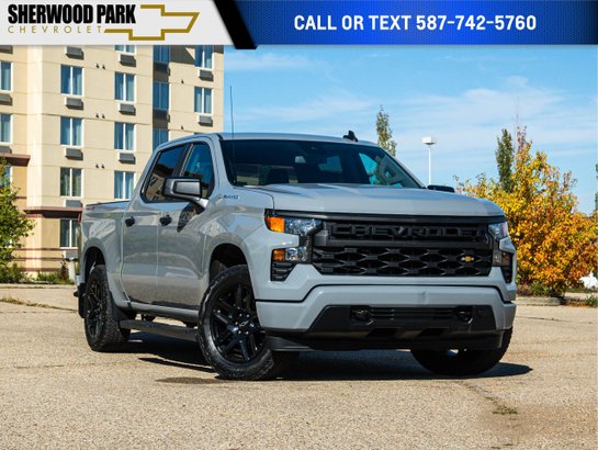 2024 Chevrolet Silverado 1500 Custom 2.7L | Running Boards Grey