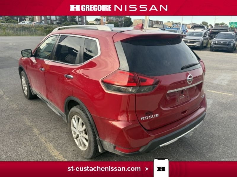 2017 Nissan Rogue Red Saint-Eustache - photo #8