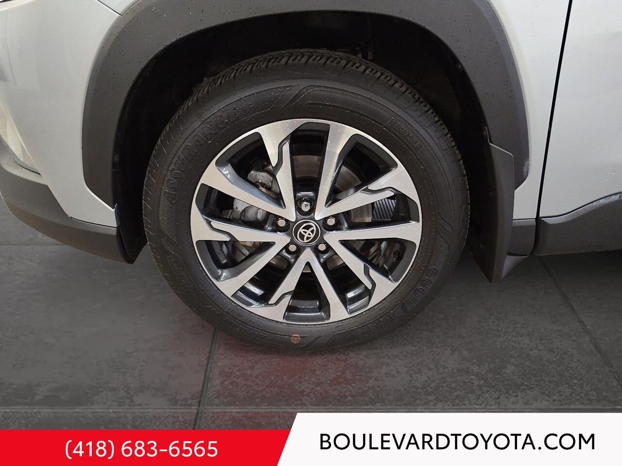 2022 Toyota Corolla Cross 100455A-22 | XLE, AWD Silver Québec - photo #6