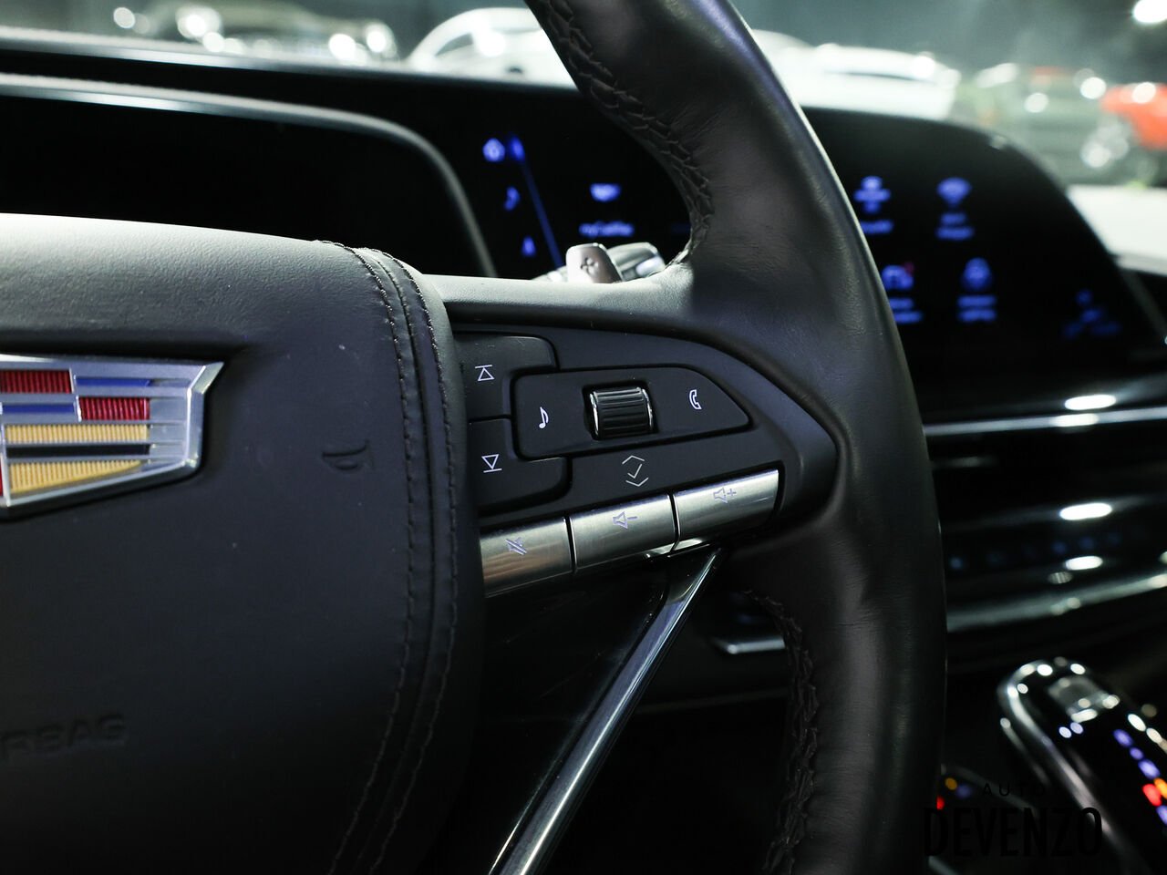 Cadillac Escalade ESV 2023 Noir Saint-Eustache - photo #17