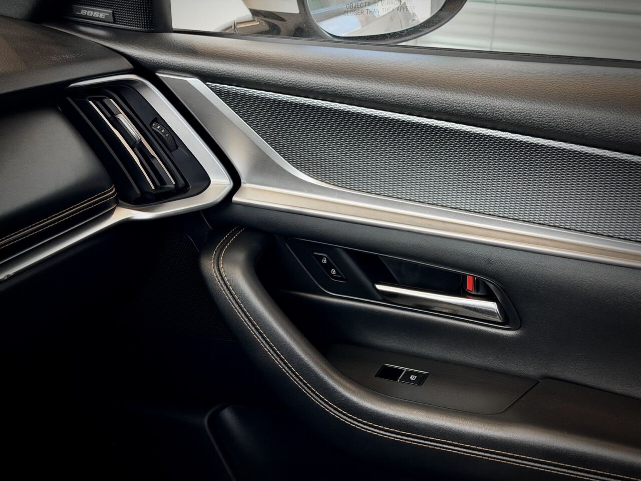 2024 Mazda CX-90 hybride léger White Notre-Dame-des-Prairies - photo #36