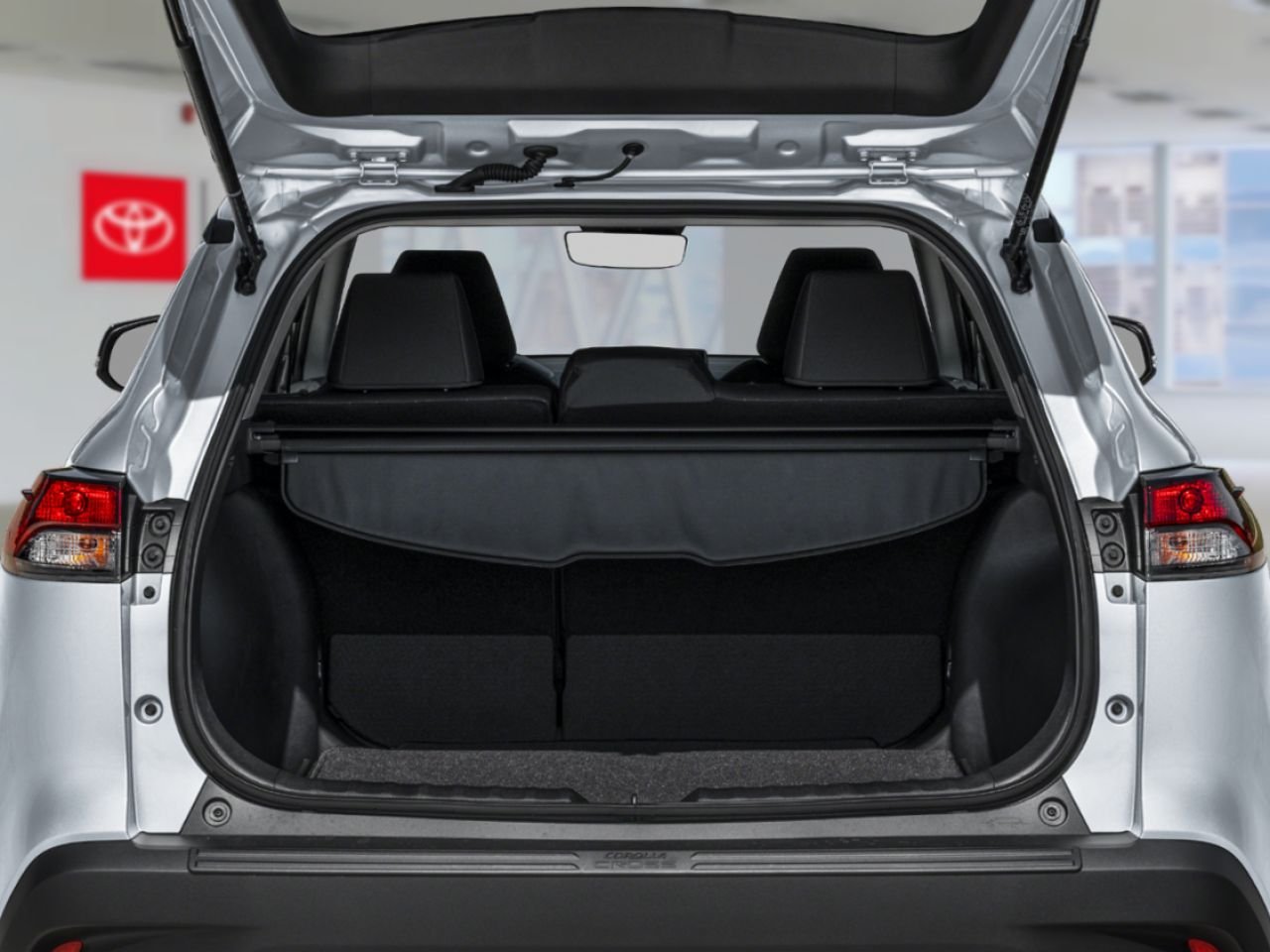 2026 TOYOTA COROLLA CROSS White Mississauga - photo #5