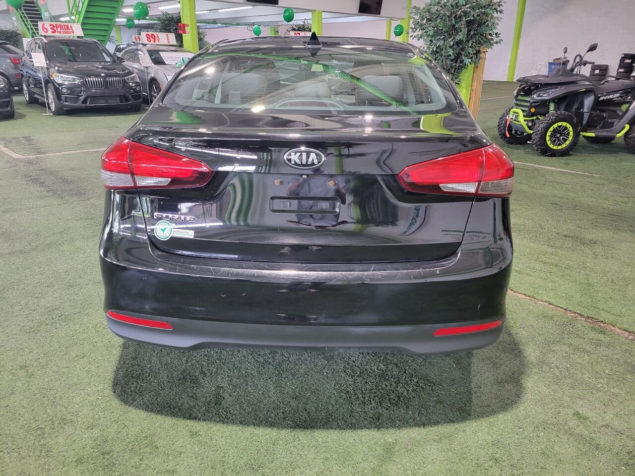 2017 Kia Forte Black  - photo #4