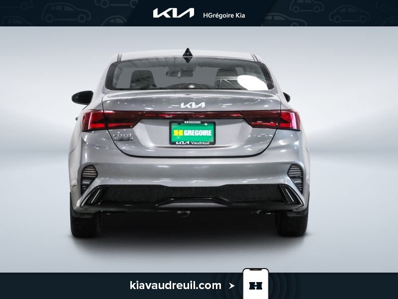 2023 Kia Forte Grey Laval - photo #5