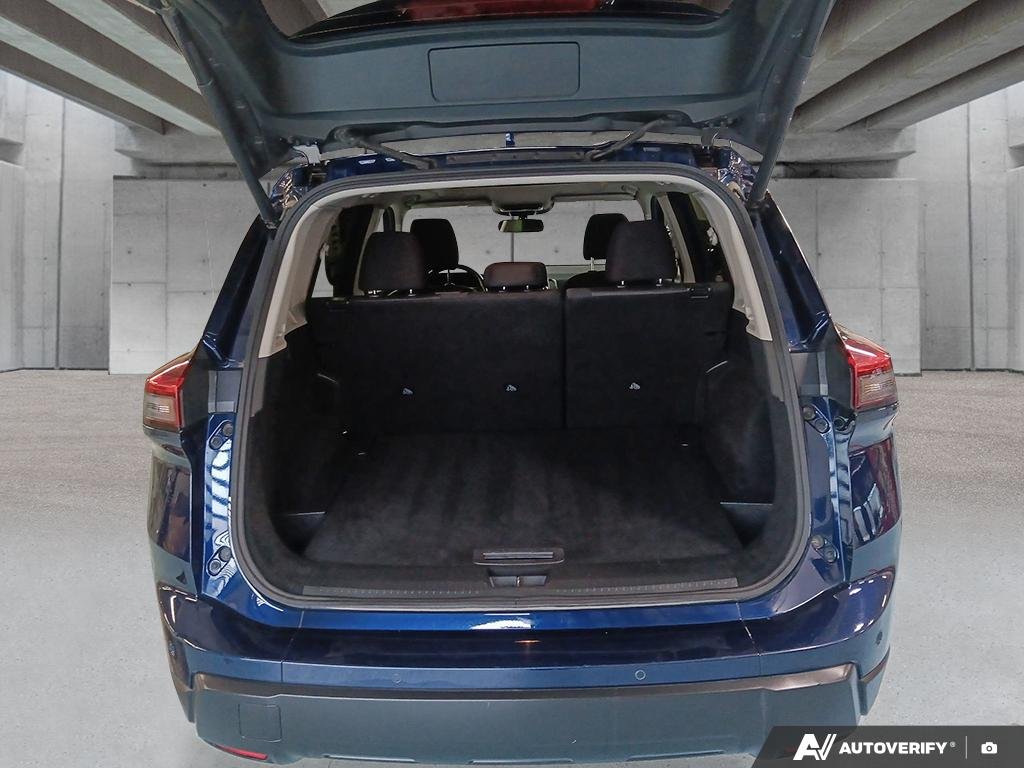 2025 Nissan Rogue 264051 | AWD SV Moonroof Blue Edmonton - photo #11