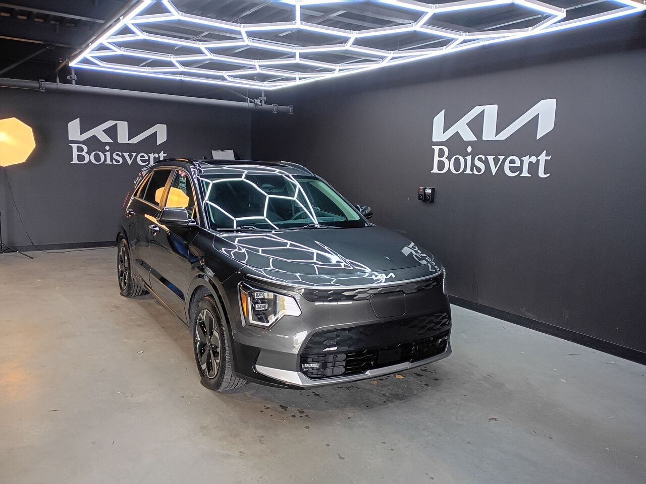 2023 Kia Niro électrique Grey Blainville - photo #0
