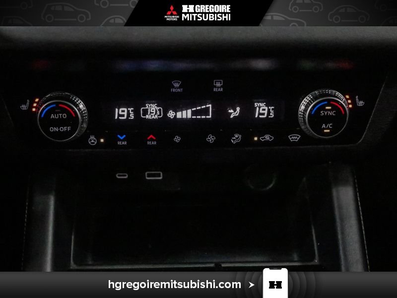 Mitsubishi Outlander PHEV 2024 Noir Laval - photo #30