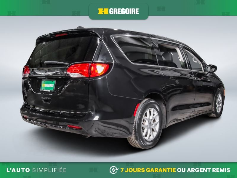 2022 Chrysler Grand Caravan Black Blainville - photo #7