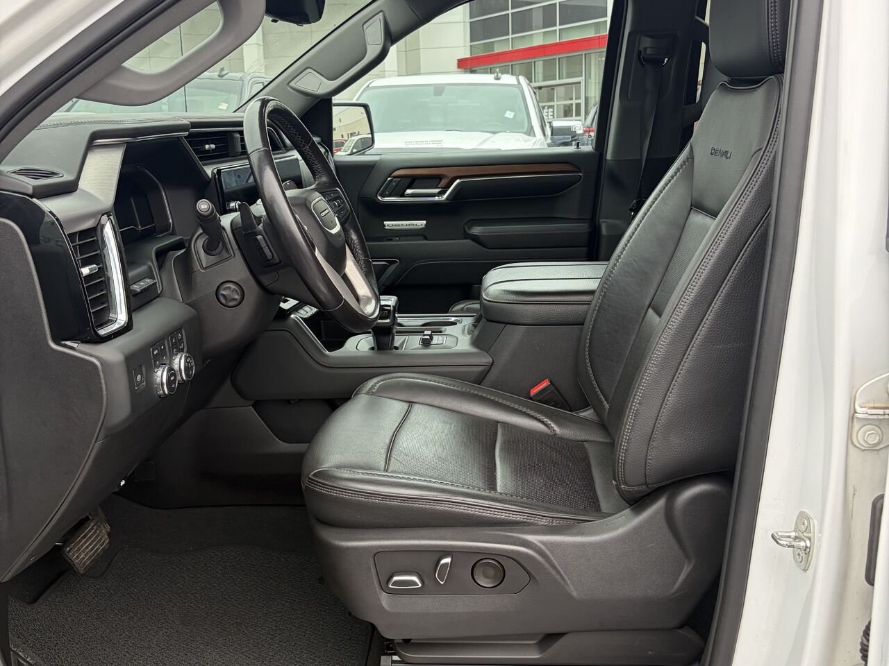 2023 GMC SIERRA K1500 DENALI Denali cabine multiplace 4RM 157 po White Gatineau - photo #2
