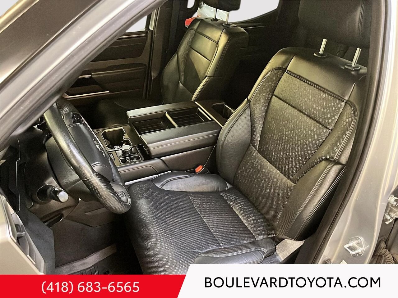 Toyota Tundra 100335A-21 | LIMITED CREWMAX, BOITE 6 PIEDS 2025 Gris Québec - photo #8