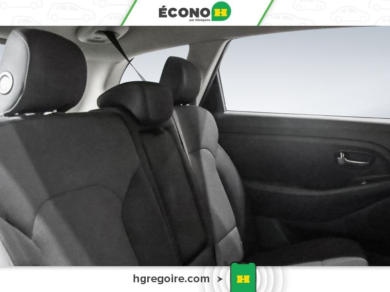2015 Kia Rondo Grey Saint-Eustache - photo #16