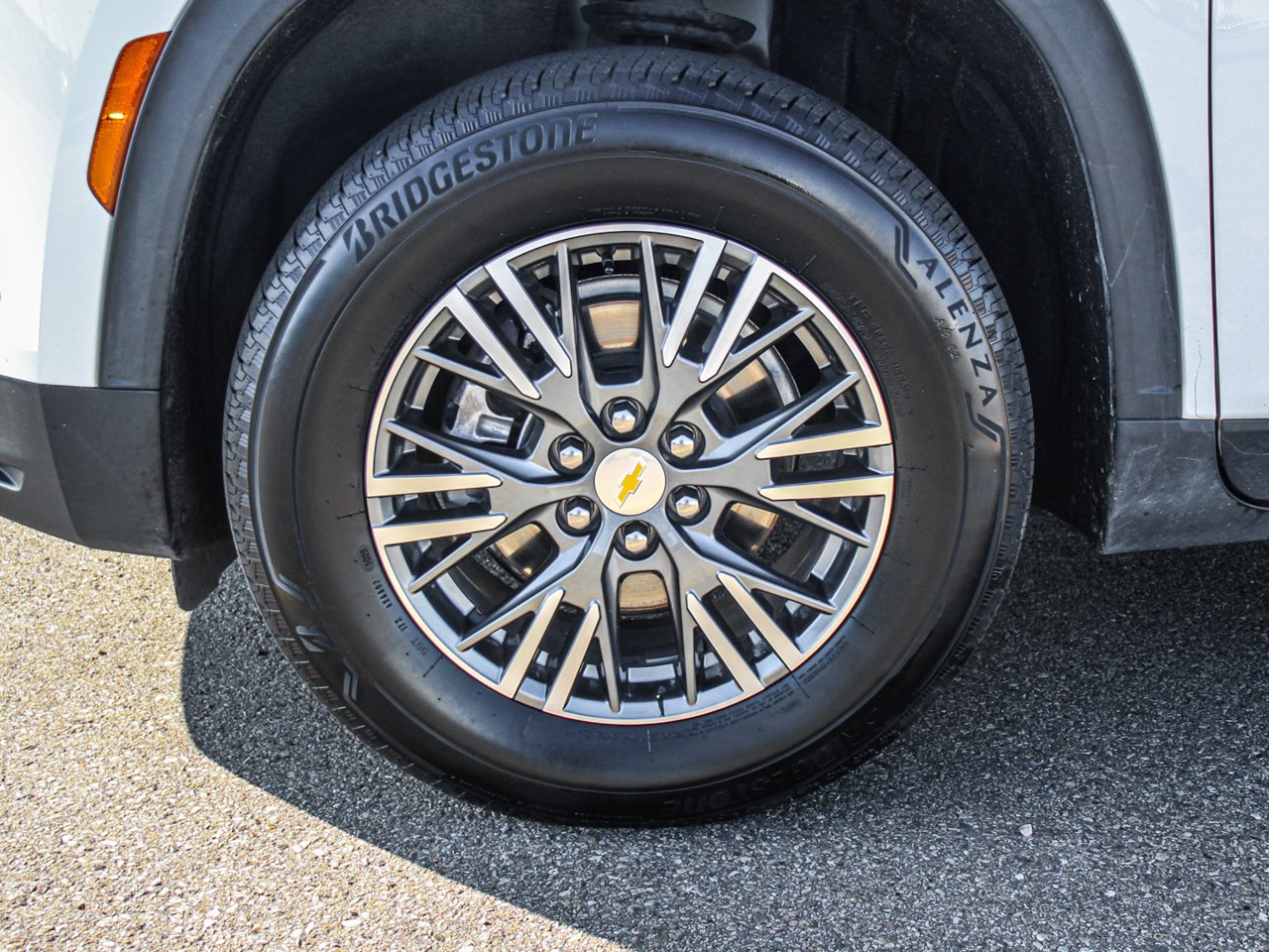 2025 Chevrolet Traverse AWD 4dr LT White Sherwood Park - photo #11