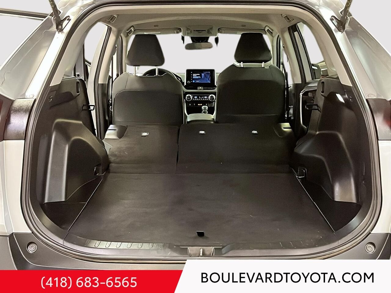 Toyota RAV4 99635A-107 | LE, HYBRIDE 2023 Ciel argent métallisé Québec - photo #18