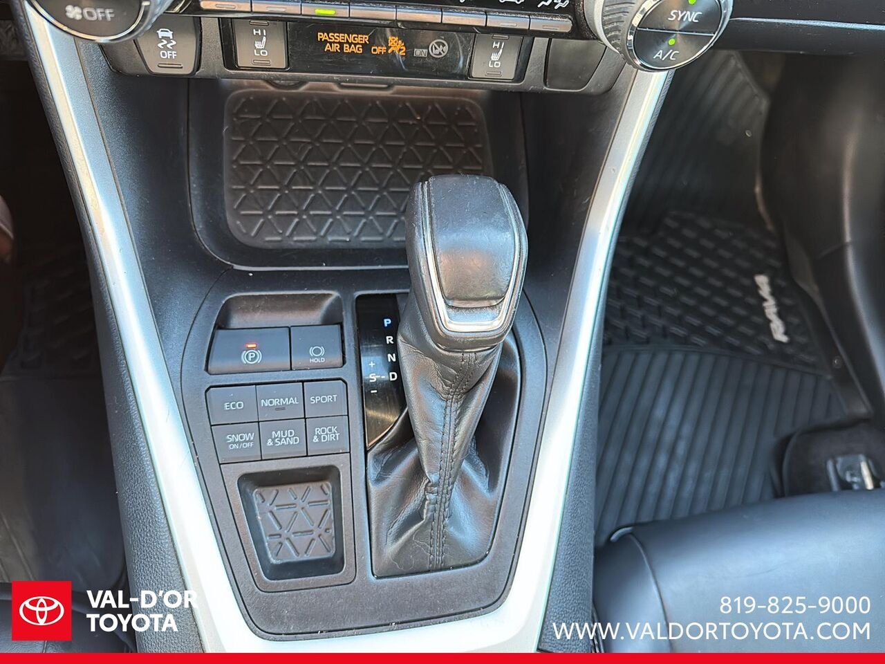 Toyota RAV4 XLE premium cuir TI awd 2019 Noir Val-d'Or - photo #11