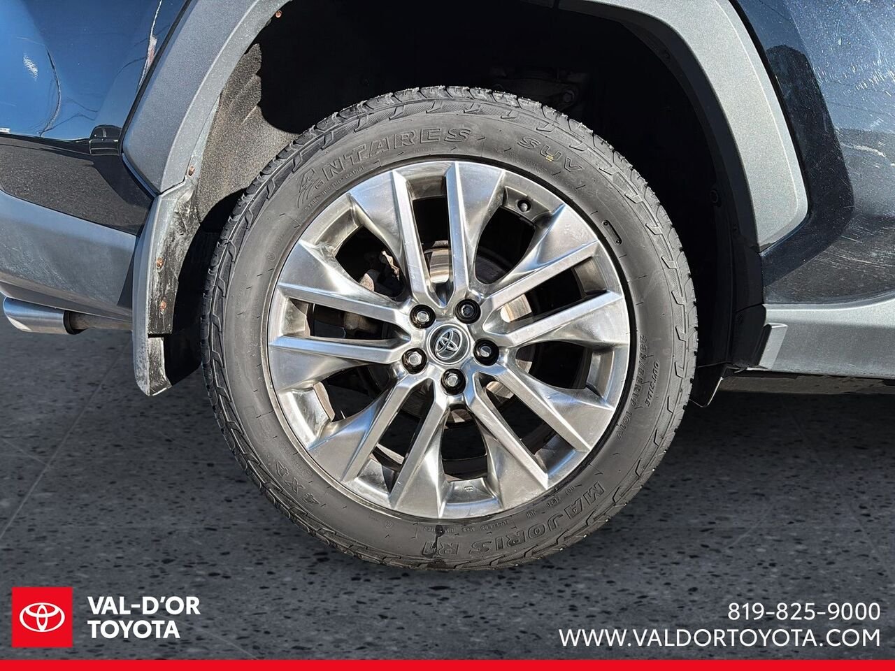 Toyota RAV4 XLE premium cuir TI awd 2019 Noir Val-d'Or - photo #5