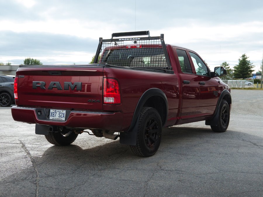 Ram 1500 Classic Express Quad Cab 4x4 caisse de 6 pi 4 po 2019 Rouge