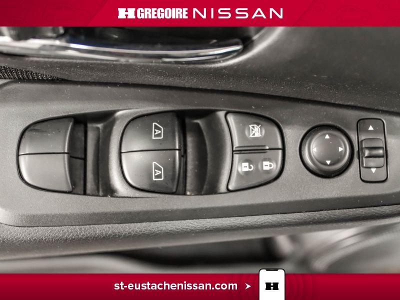 2024 Nissan Kicks White Saint-Eustache - photo #25