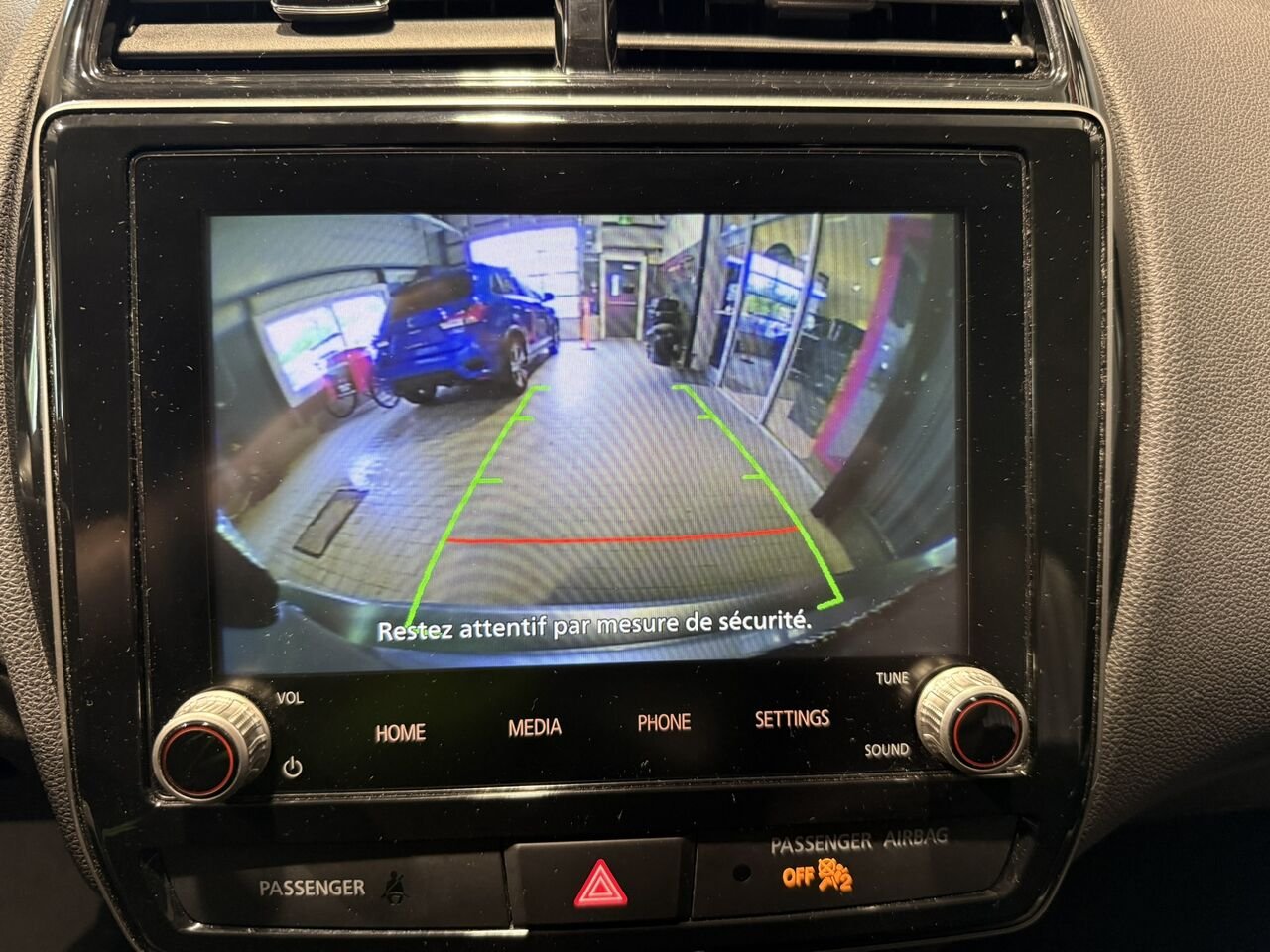 2024 Mitsubishi RVR Grey Rouyn-Noranda - photo #10