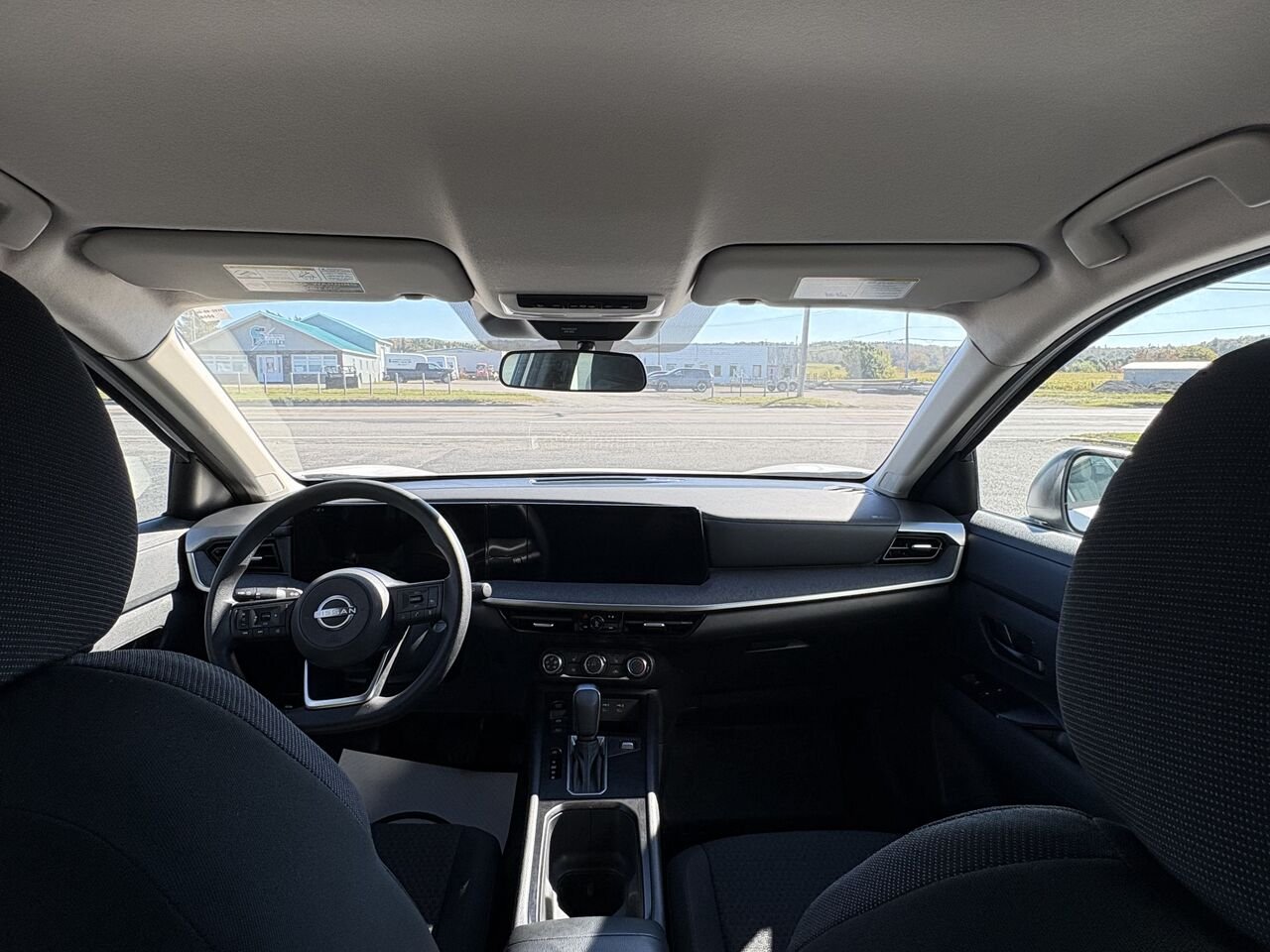 2026 NISSAN KICKS S White Matane - photo #4