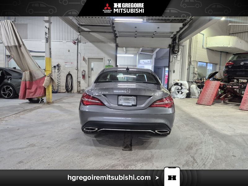 2018 Mercedes Benz CLA Grey Laval - photo #7