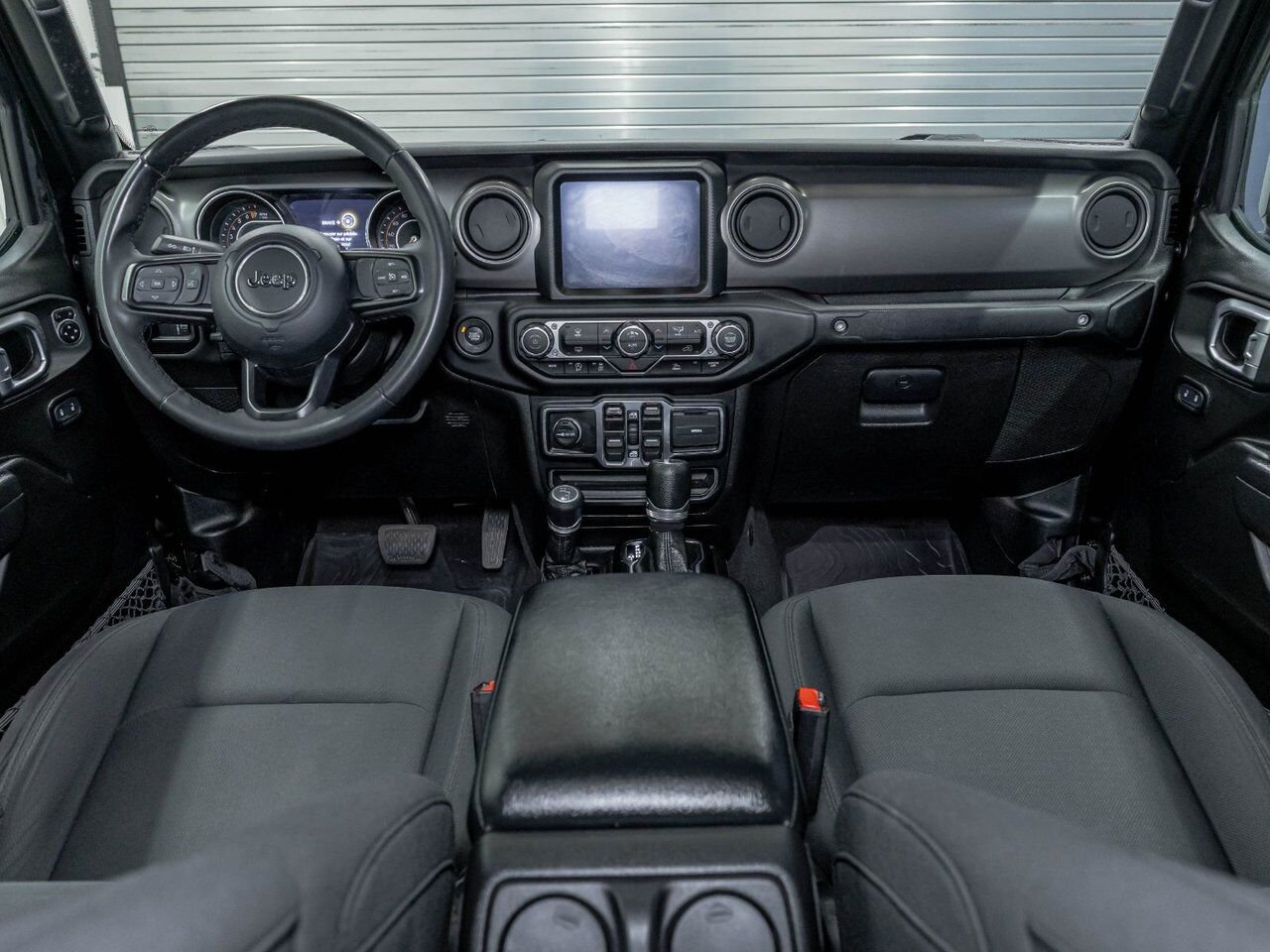 Jeep Gladiator WILLYS CREW 4X4 V6 *NAV* TOIT DUR CARPLAY BEDLINER 2023 Noir Saint-Jérôme - photo #11