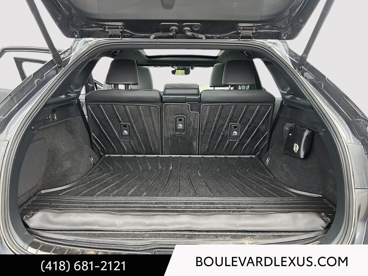 Lexus RX 20110A | RX 350h BA 2024 Gris Québec - photo #20