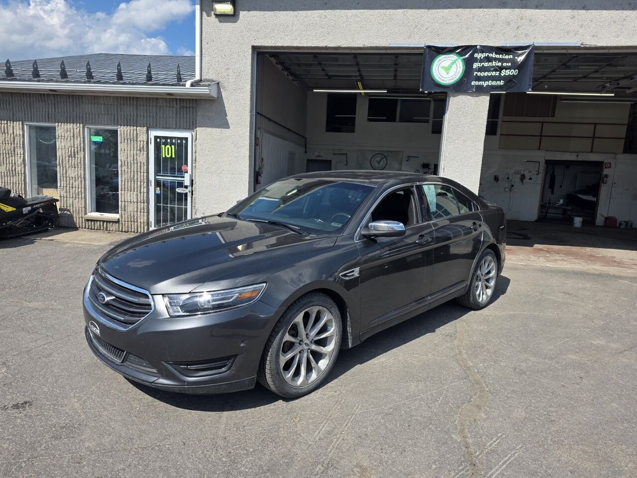 Ford Taurus 2016 Noir Longueuil, - photo #1