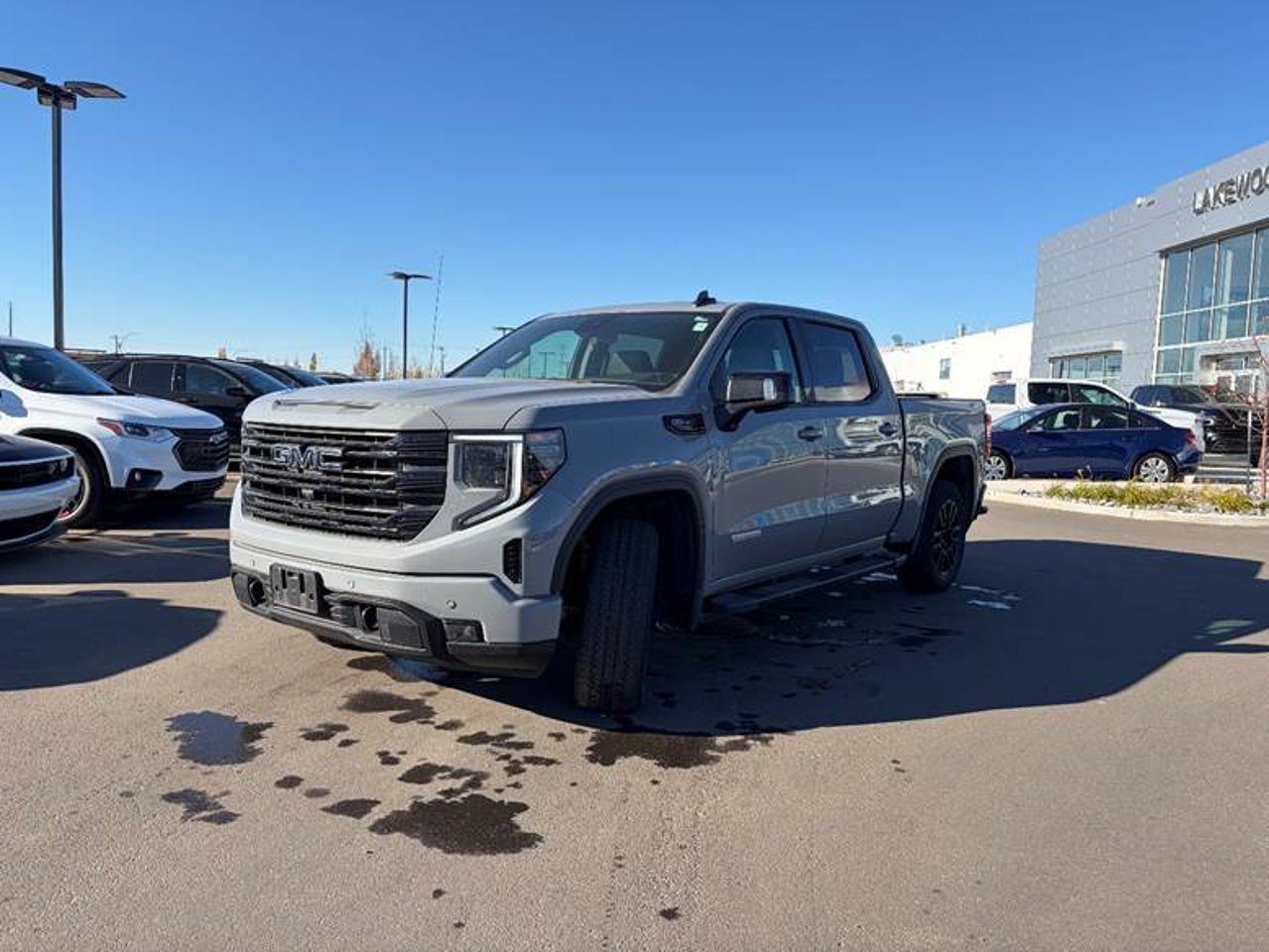 2024 GMC Sierra 1500 4WD Crew Cab 147 Elevation Grey Sherwood Park - photo #2