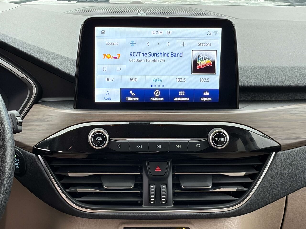2020 Ford Escape White Gatineau - photo #16