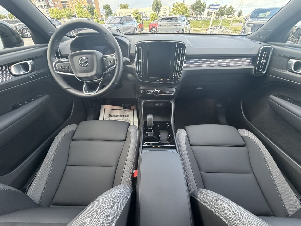 2026 Volvo EX40 PLUS DUAL MOTOR Blue Laval - photo #17