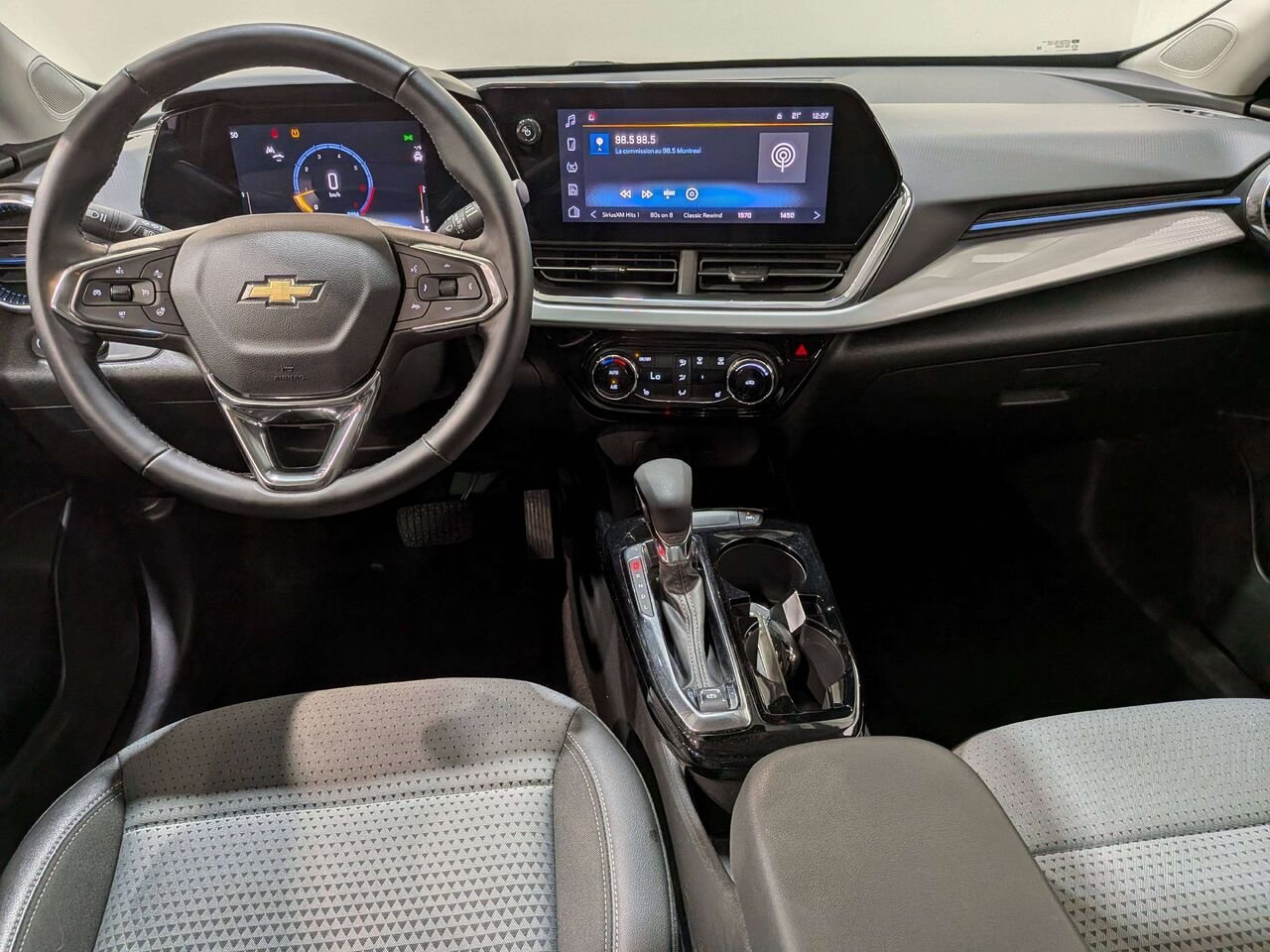 2025 Chevrolet Trax FWD 4dr LT White Val-David - photo #29
