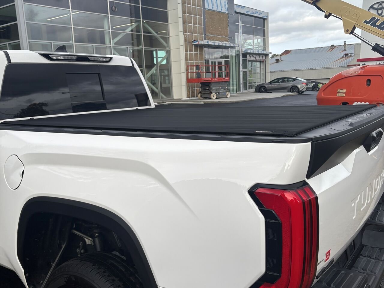 2026 Toyota Tundra SR Double Cab 4x4 White Lac-Etchemin - photo #1
