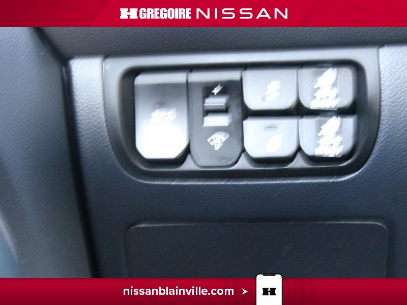 2016 Kia Rio Laval - photo #21