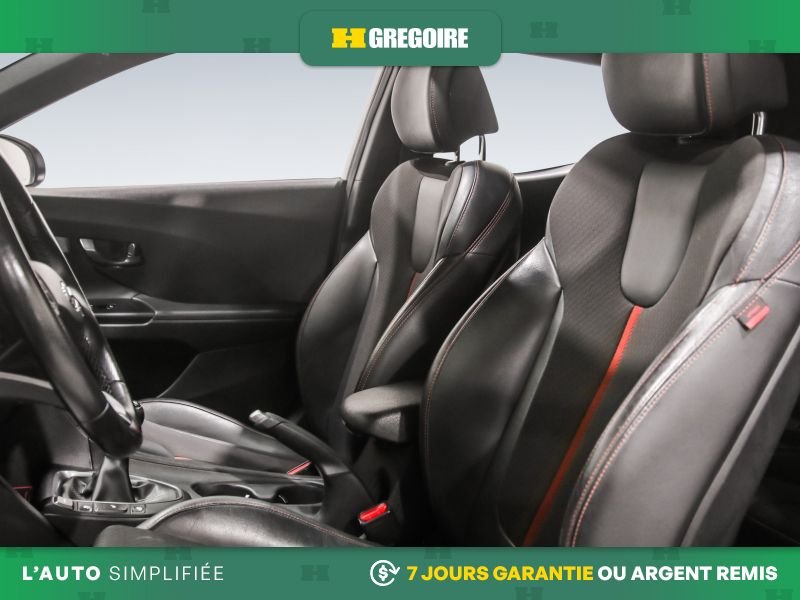 2019 Hyundai Veloster White Blainville - photo #13