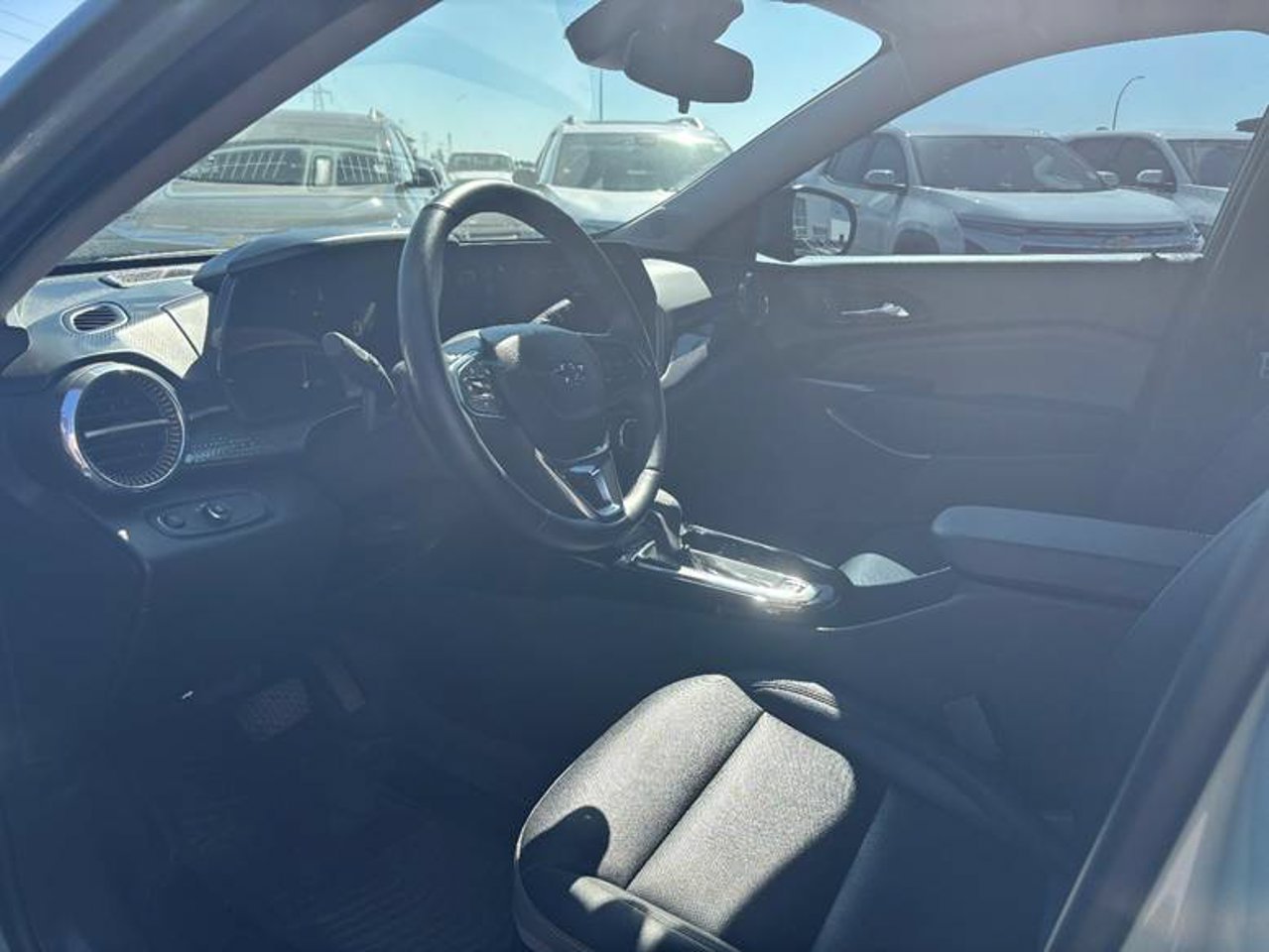2025 Chevrolet Trax FWD 4dr ACTIV Green Sherwood Park - photo #5