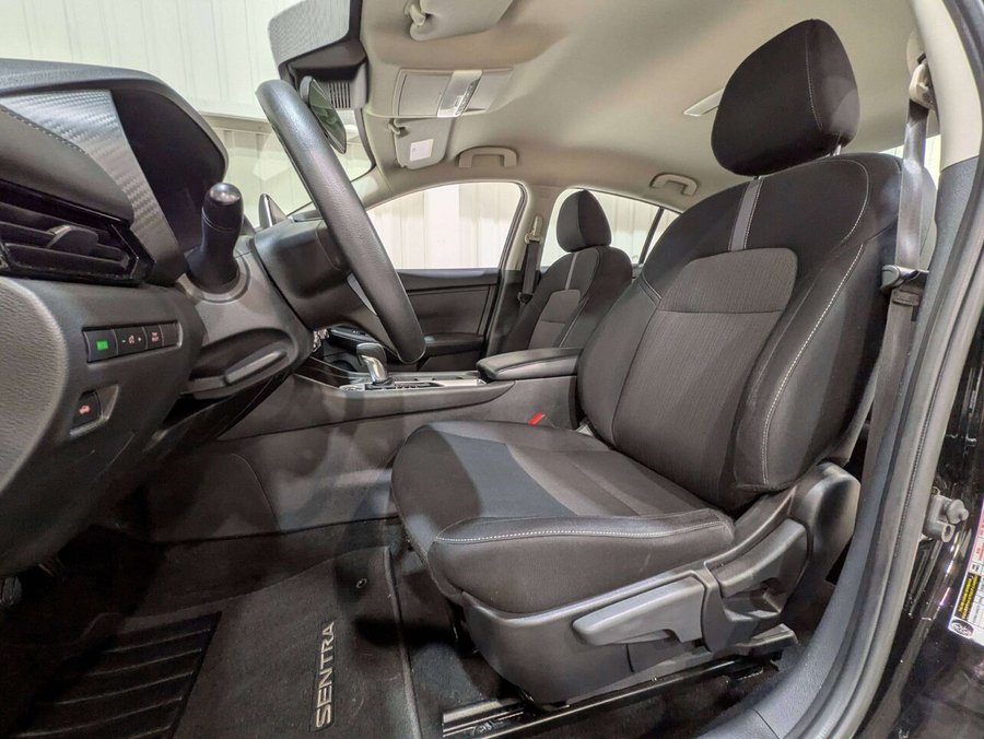 Nissan Sentra SV CVT 2024 Noir