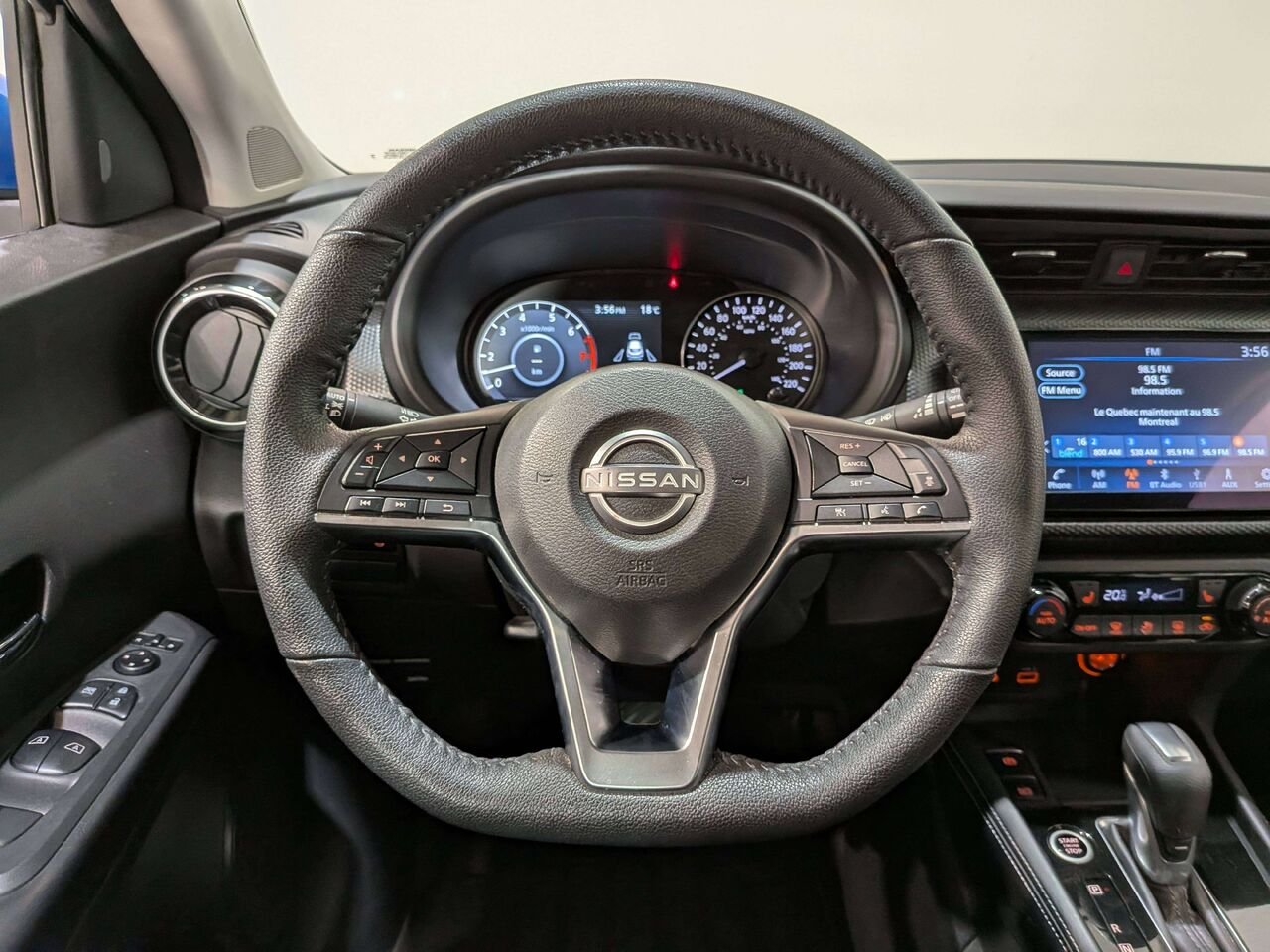 Nissan Kicks SV FWD 2024 Bleu Val-David - photo #13