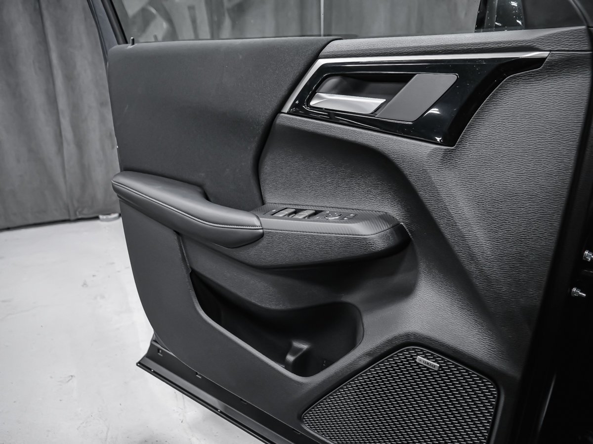 Mitsubishi Outlander PHEV ES 2026 Gris graphite métallisé Montréal - photo #11