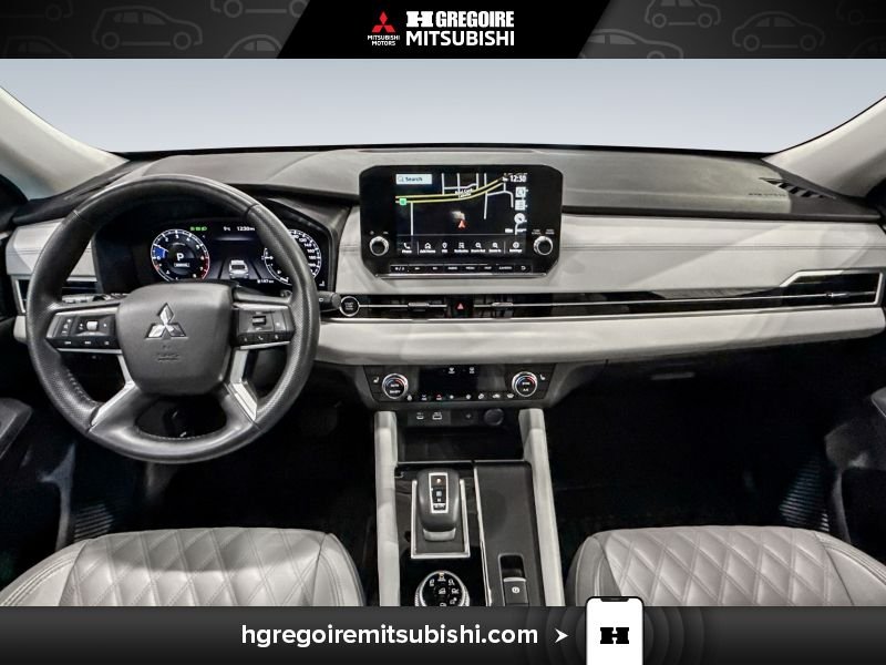 2024 Mitsubishi Outlander Red Saint-Eustache - photo #24