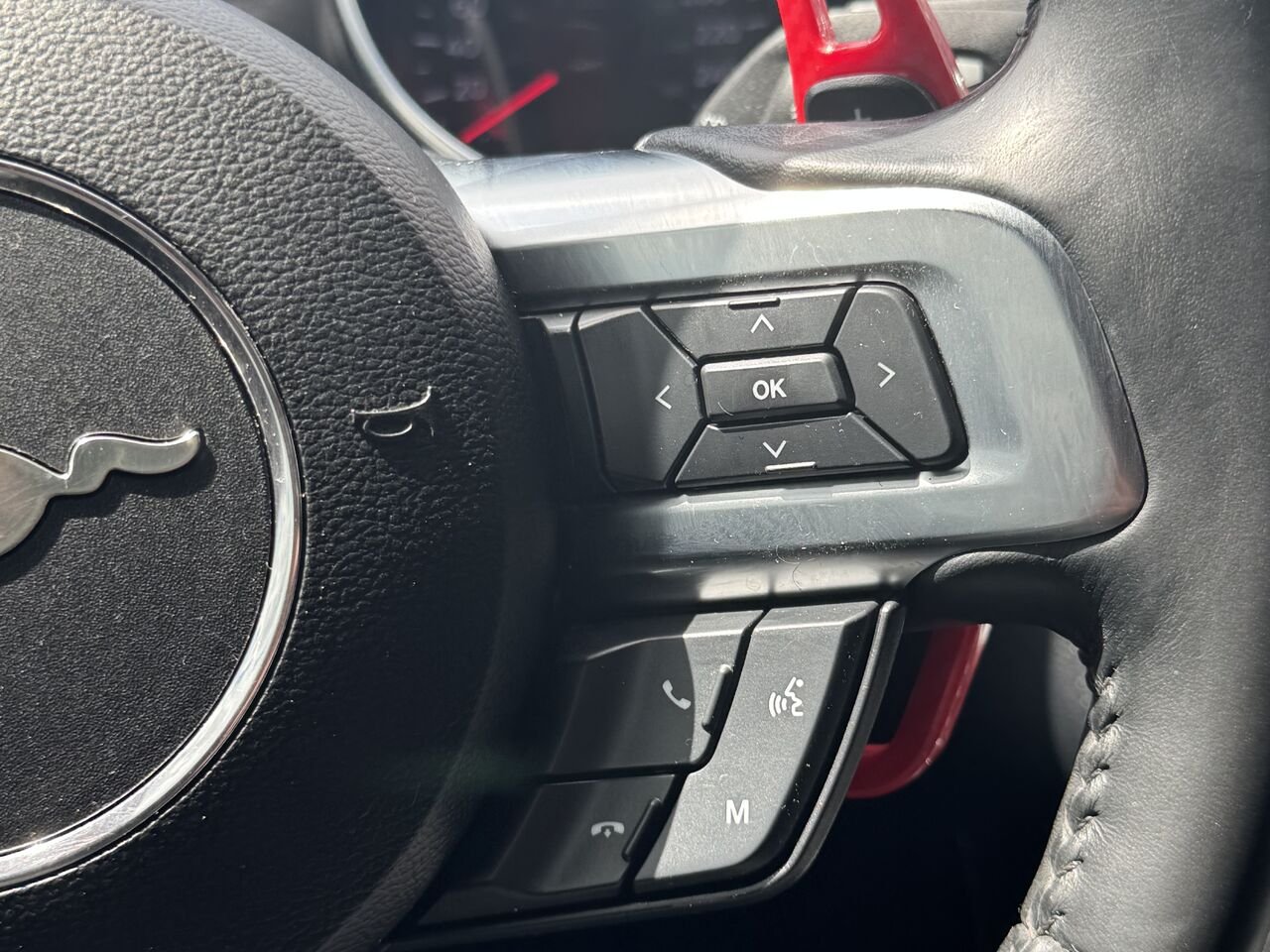 2018 Ford Mustang GT Convertible White Granby - photo #23