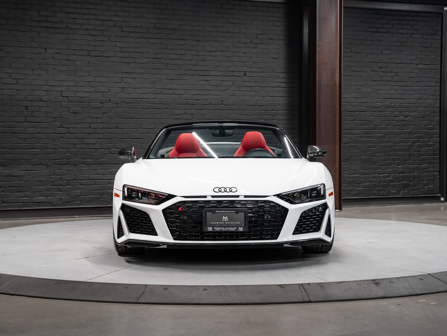 2021 Audi R8 Spyder V10 performance | Carbon Exterior Trim Details | Bang & Olufsen Audio System White