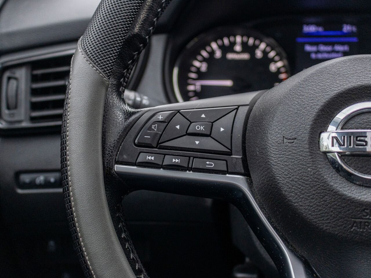 2019 Nissan Qashqai SV AWD Grey Châteauguay - photo #11